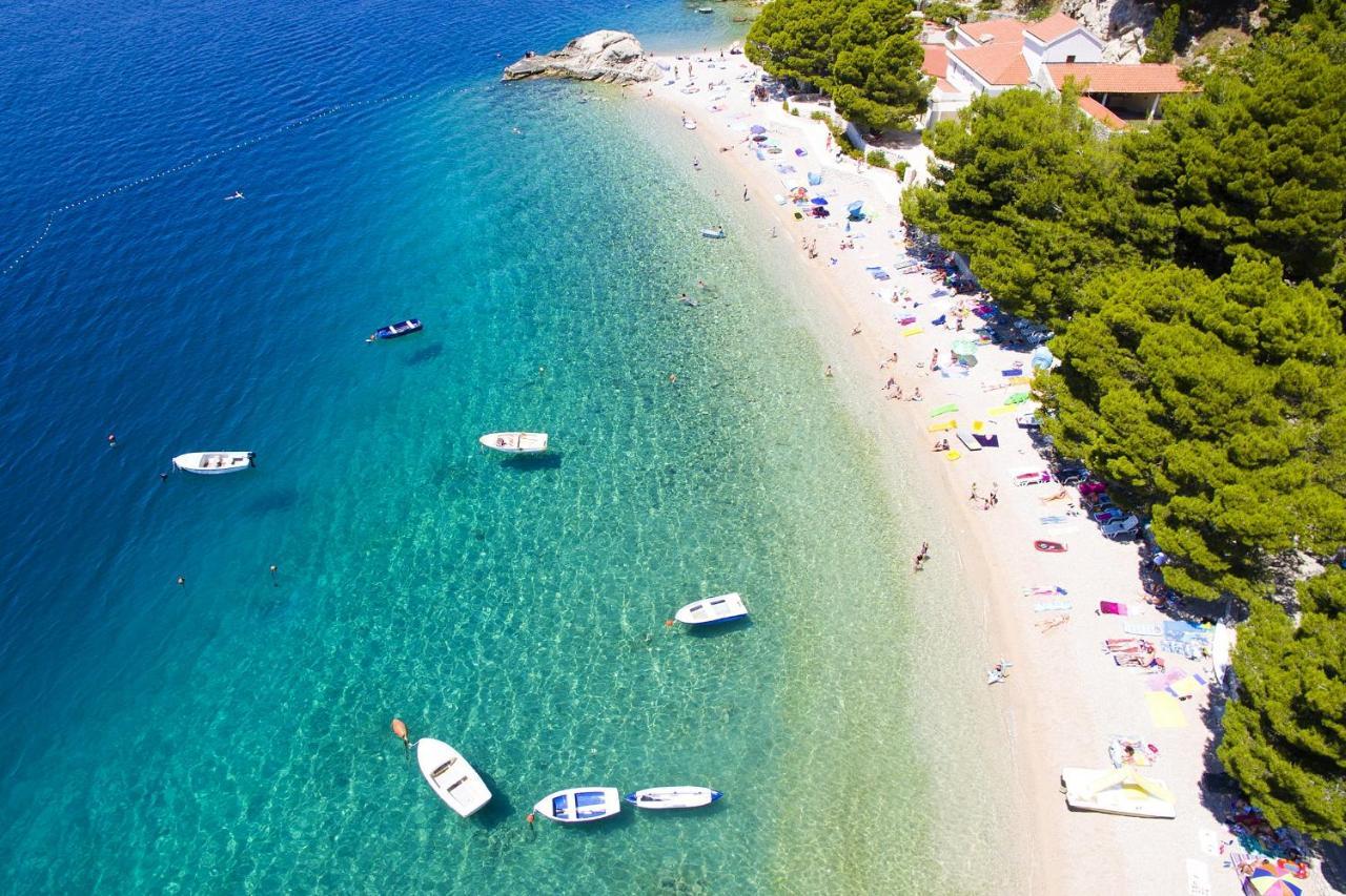 Apartments By The Sea Brela, Makarska - 6688 Εξωτερικό φωτογραφία