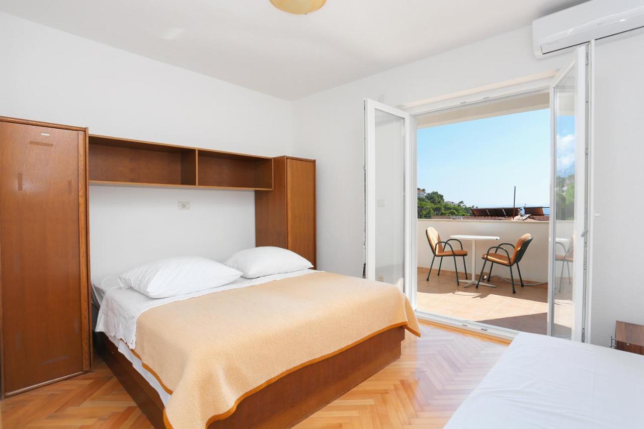 Apartments By The Sea Brela, Makarska - 6688 Εξωτερικό φωτογραφία