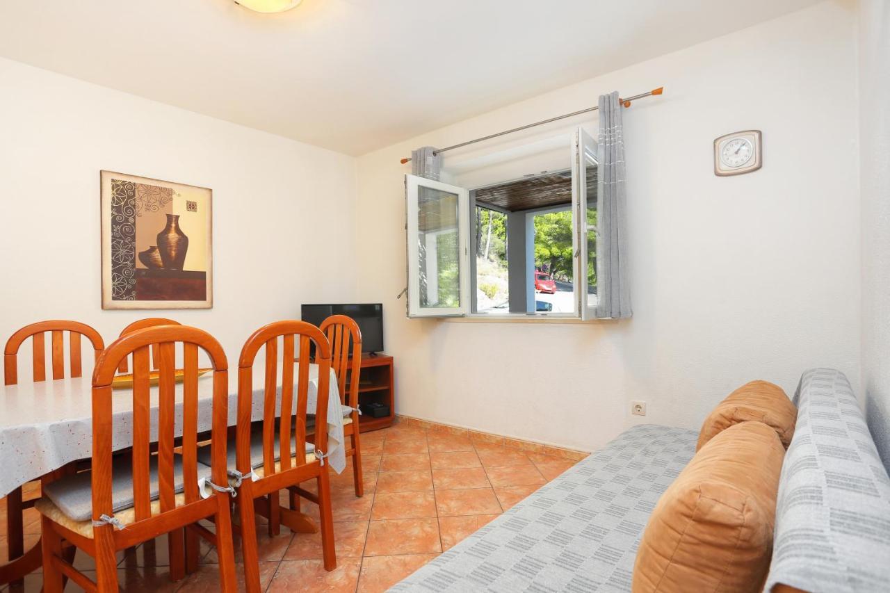 Apartments By The Sea Brela, Makarska - 6688 Εξωτερικό φωτογραφία