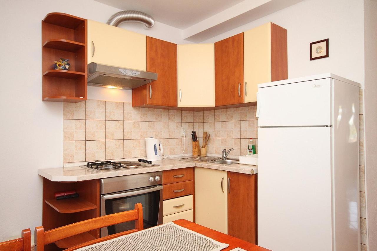 Apartments By The Sea Brela, Makarska - 6688 Εξωτερικό φωτογραφία