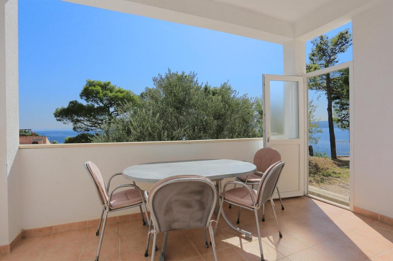 Apartments By The Sea Brela, Makarska - 6688 Εξωτερικό φωτογραφία