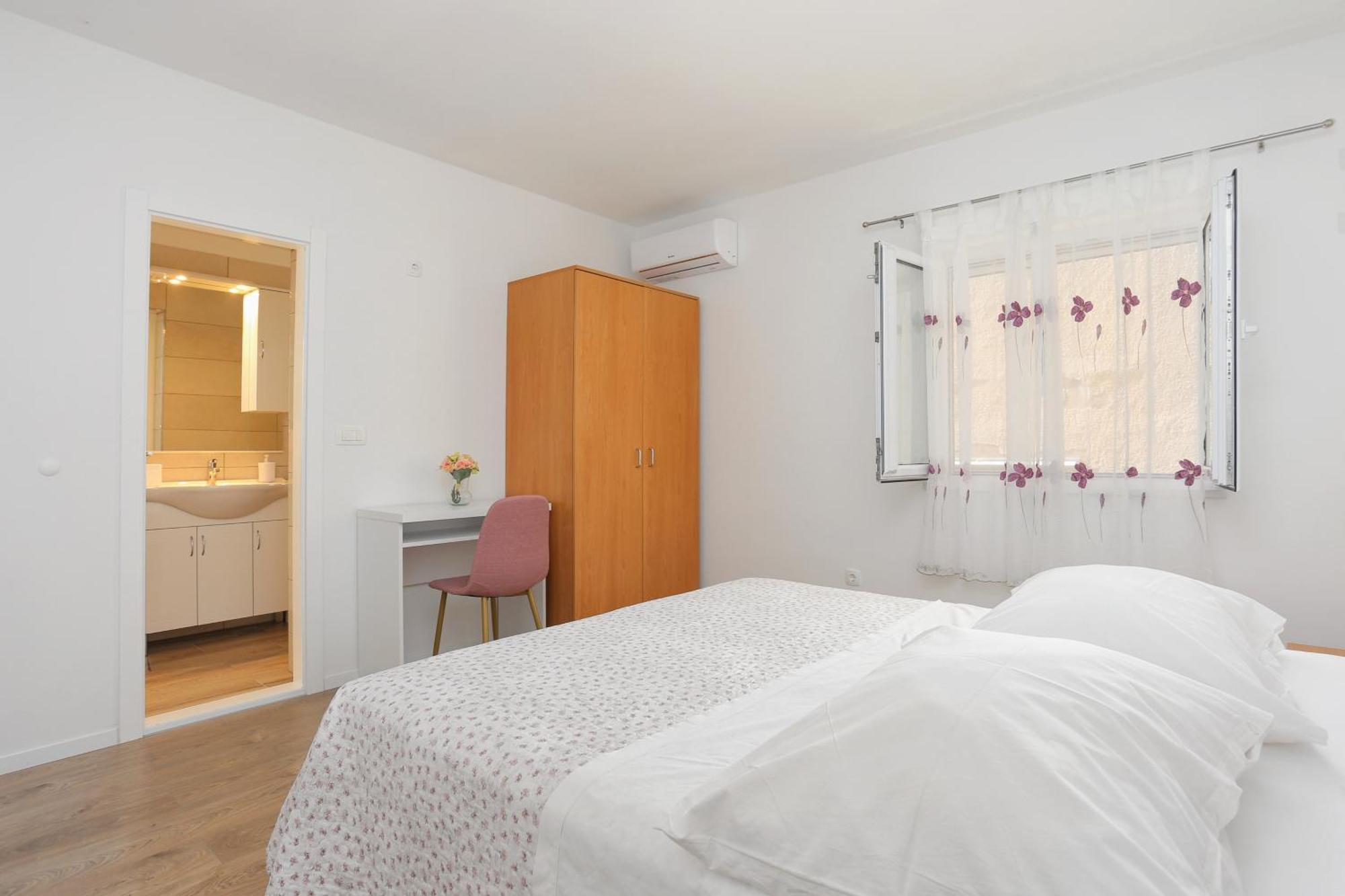 Apartments By The Sea Brela, Makarska - 6688 Δωμάτιο φωτογραφία